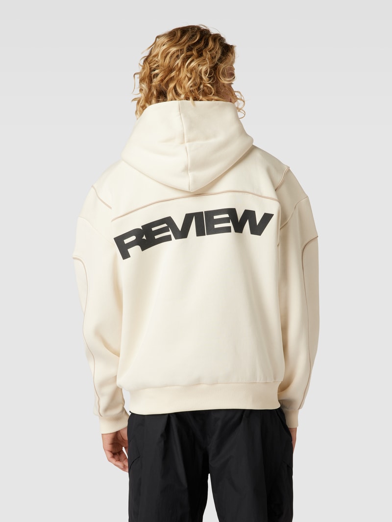Hoodie mit Kontrastnähten in ecru