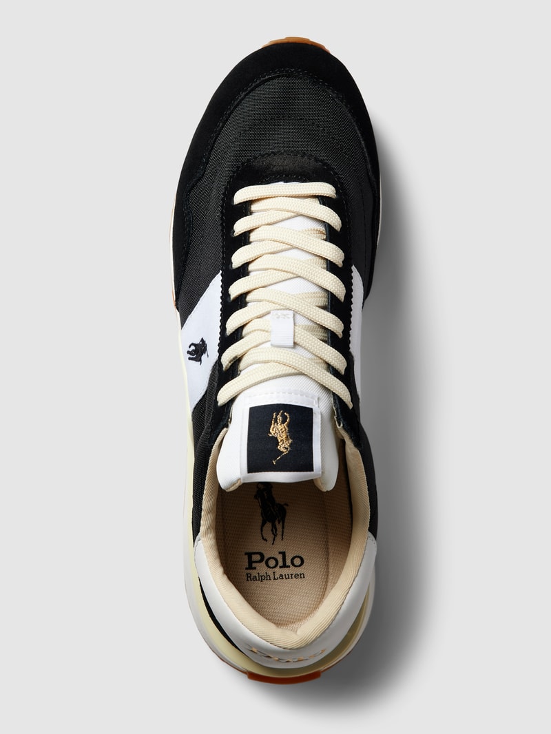 Sneaker mit Label-Details in weiß