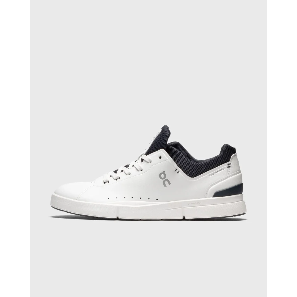 ON The Roger Advantage 4899457 / weiss