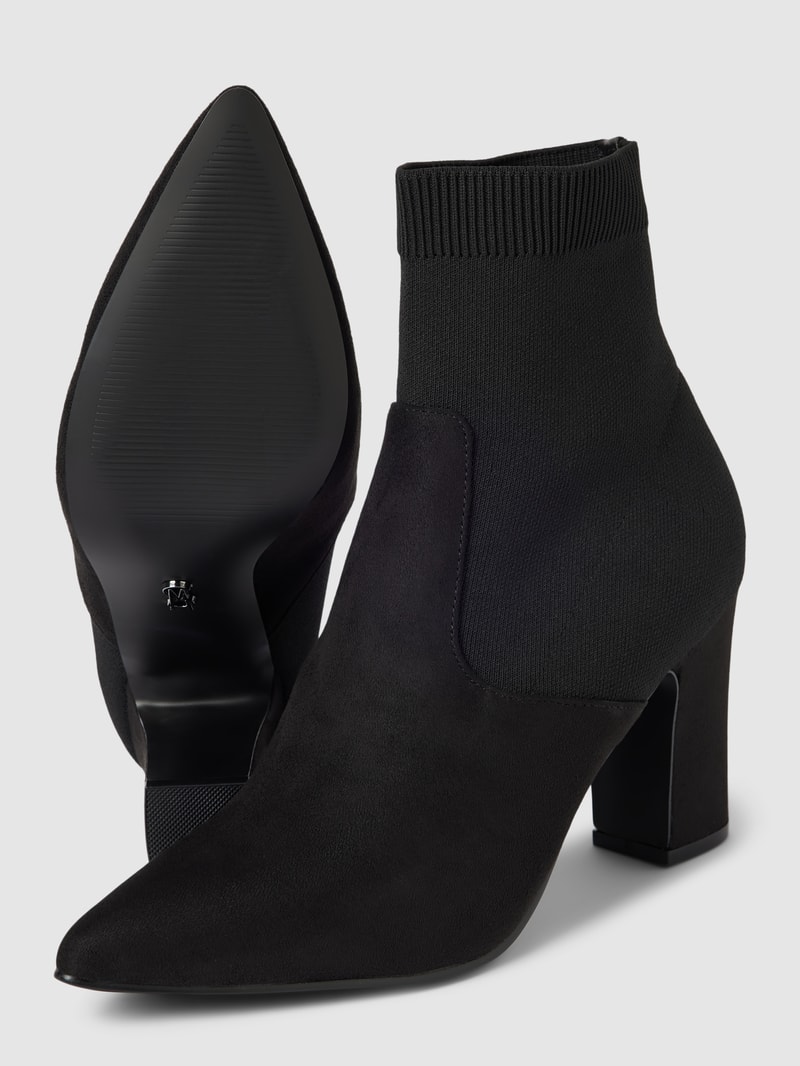 Stiefeletten mit elastischem Schaft und Blockabsatz in schwarz