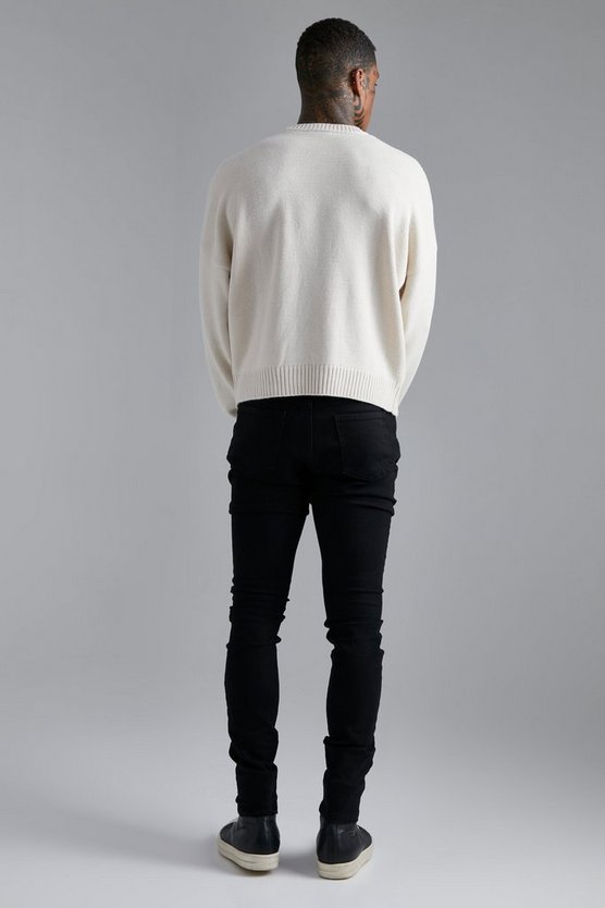 Kastiger gerippter Pullover mit Rissen