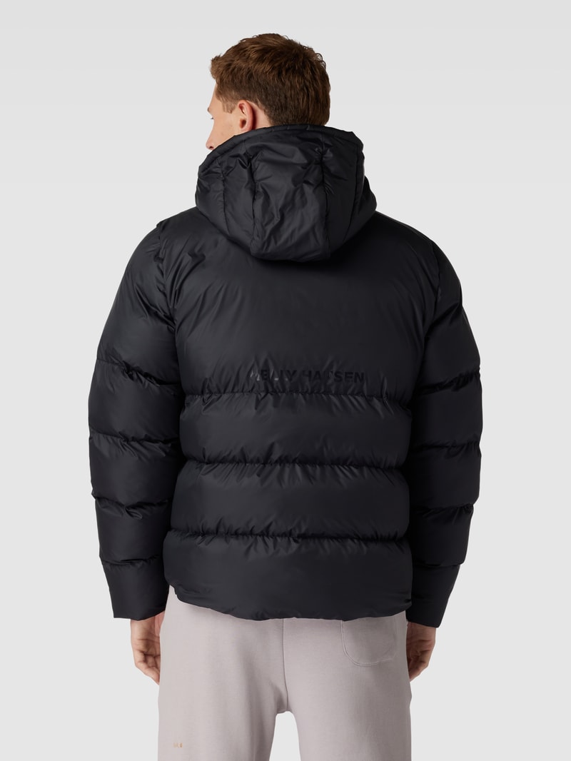 Steppjacke mit Label-Detail in schwarz