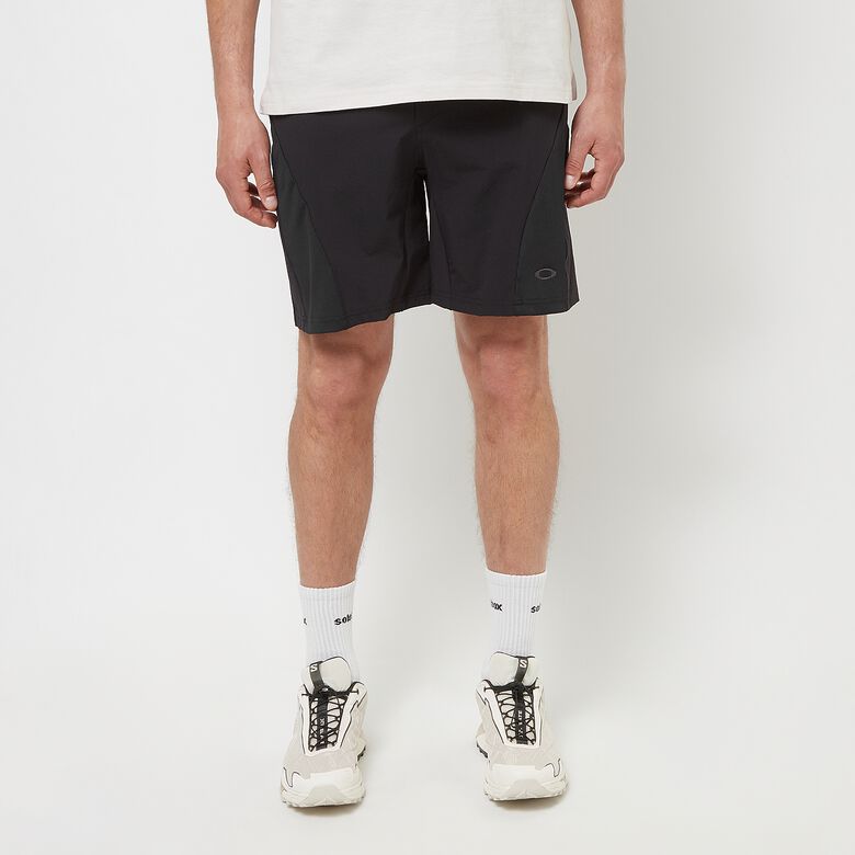 Oakley Latitude Arc Short blackout
