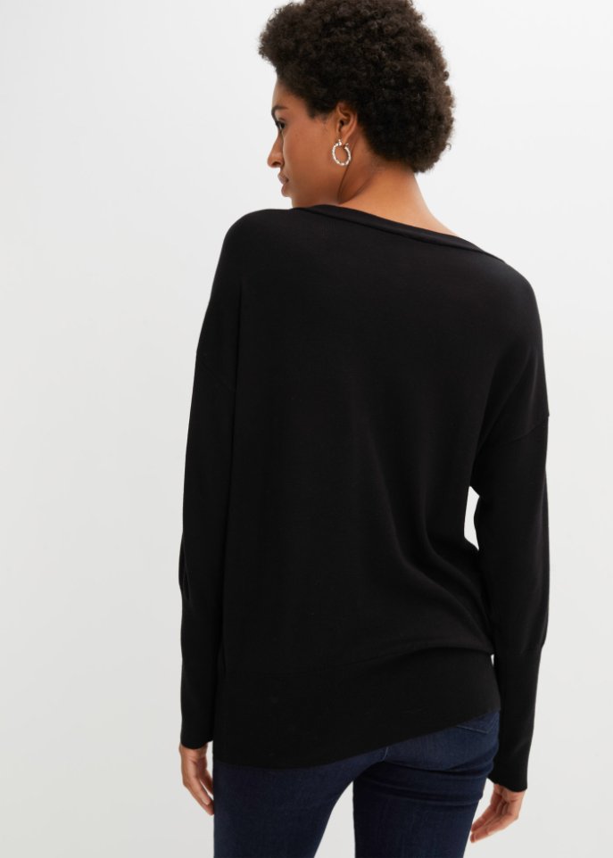 Pullover mit Herzknöpfen
