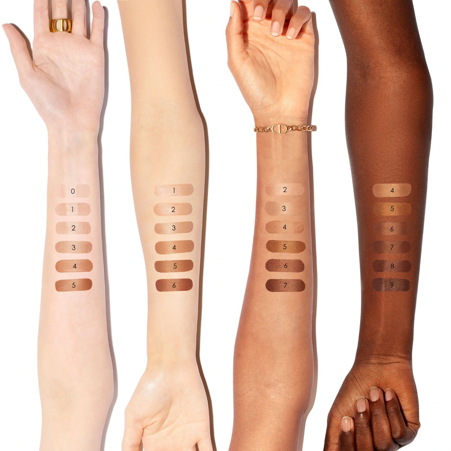 DIOR Glow Star Filter - Rozjasňujúci fluid - Rozjasňovač na viac použití