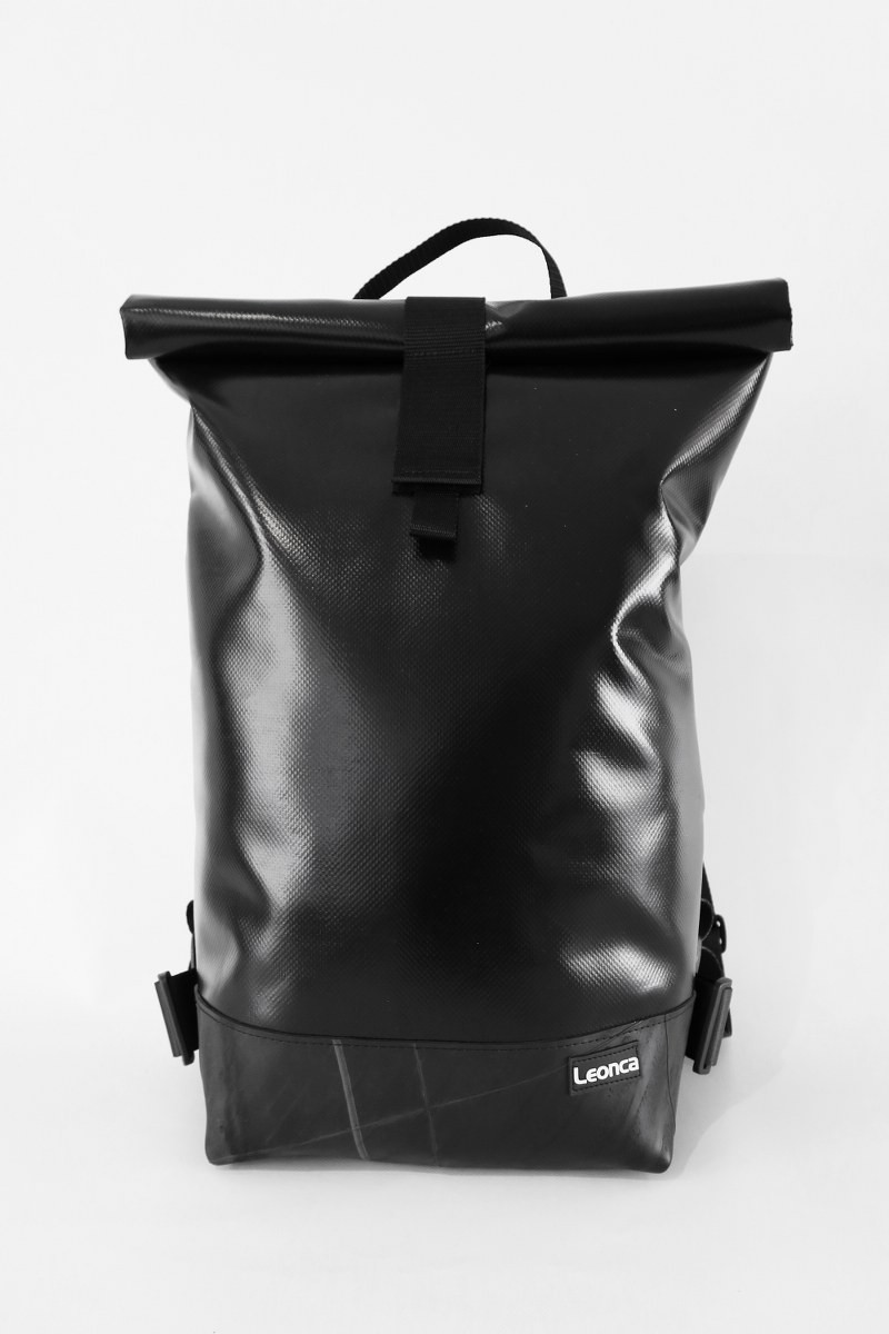 LEONCA Handtaschen schwarz Rollrucksack LKW-Plane Schwarz L
