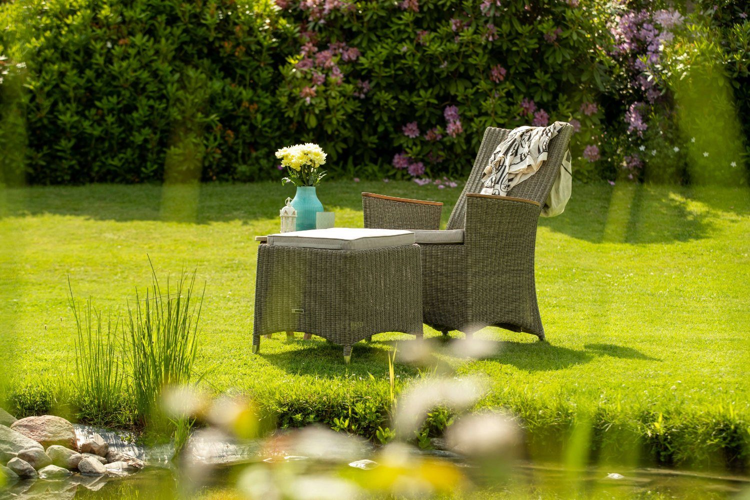 Kai Wiechmann Fußhocker Polyrattan Geflechthocker, wetterfester Fußhocker Rattanoptik, moderner Polyrattan Gartenhocker in Schwarz