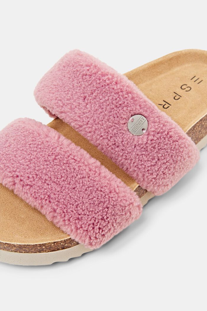 Pantolette in Fell-Optik