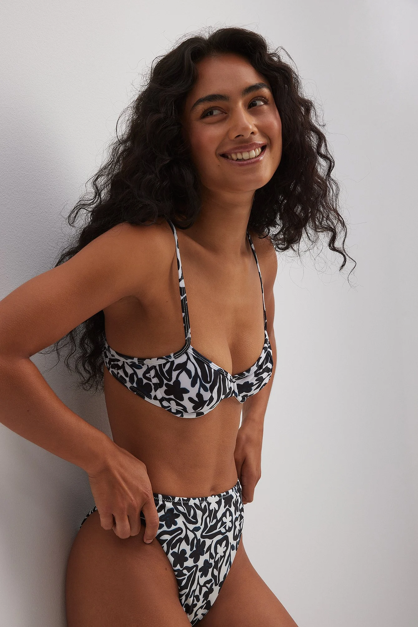 Bikini-Höschen mit hoher Taille