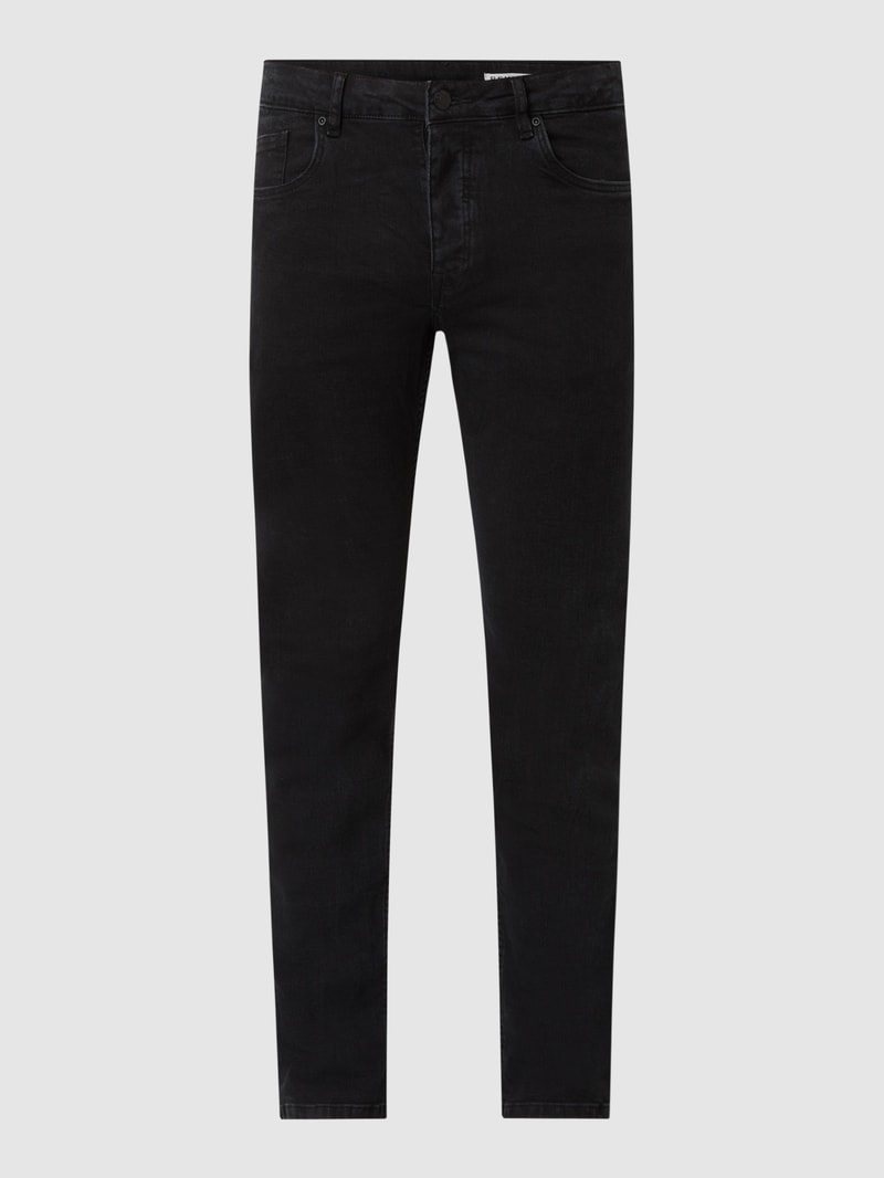 Jeans mit Label-Patch in schwarz