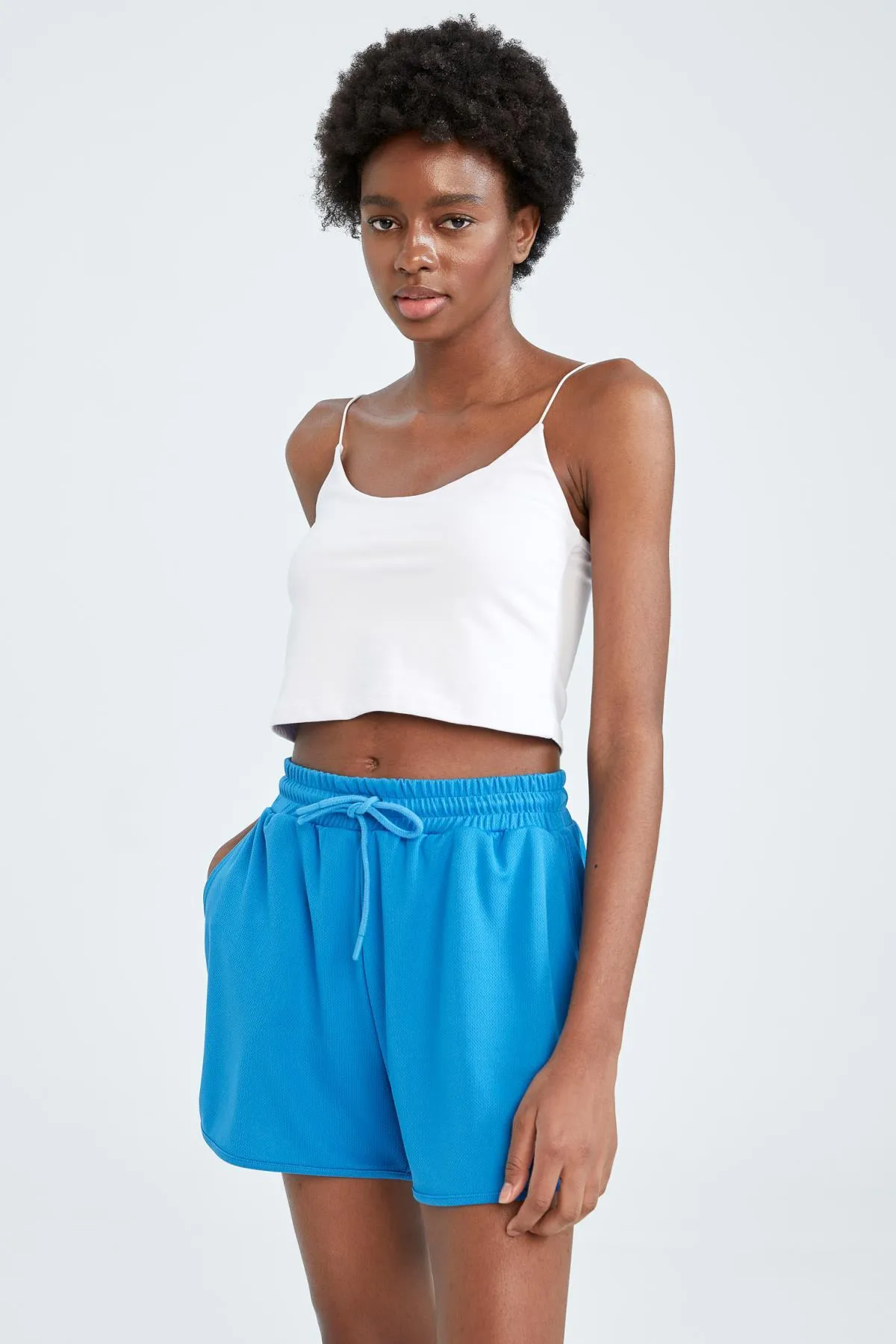 DeFacto  Passform: Shorts mit flexibler Taille