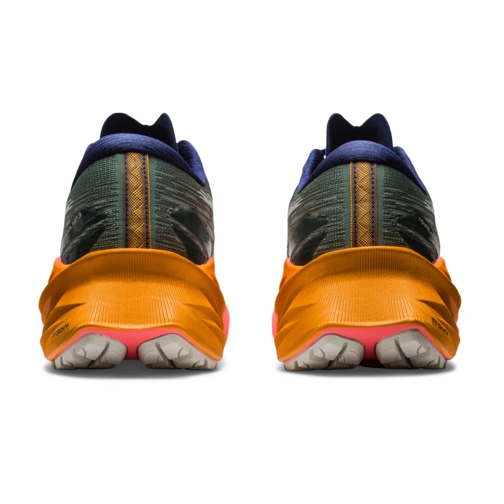 Asics Novablast 3 TR 1012B386.700 / grün