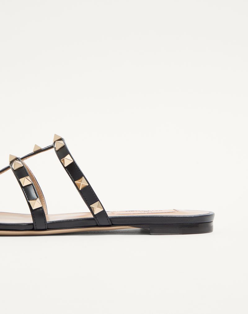 Sandália Rockstud Low Slide em couro de bezerro