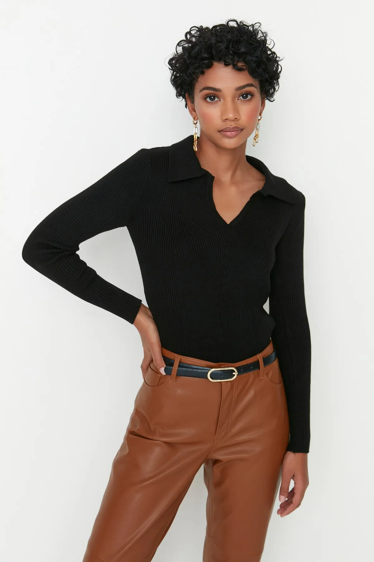 Trendyol Collection  Schwarzer Rollkragen-Strickpullover TWOAW20KZ0317