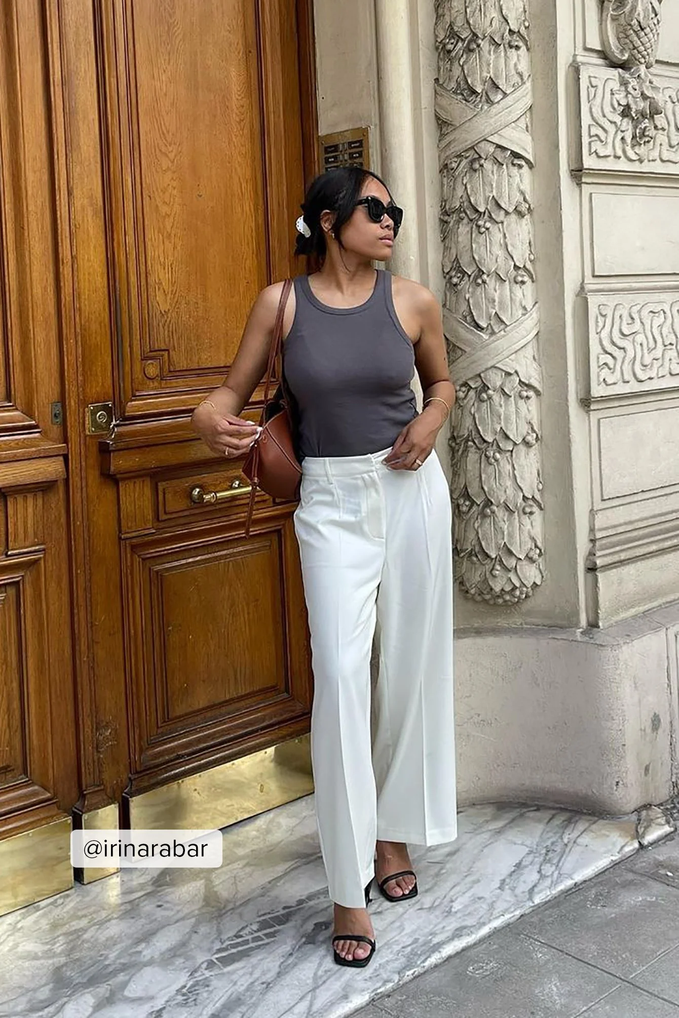 Cropped-Anzughose mit mittlerer Taille und geradem Bein