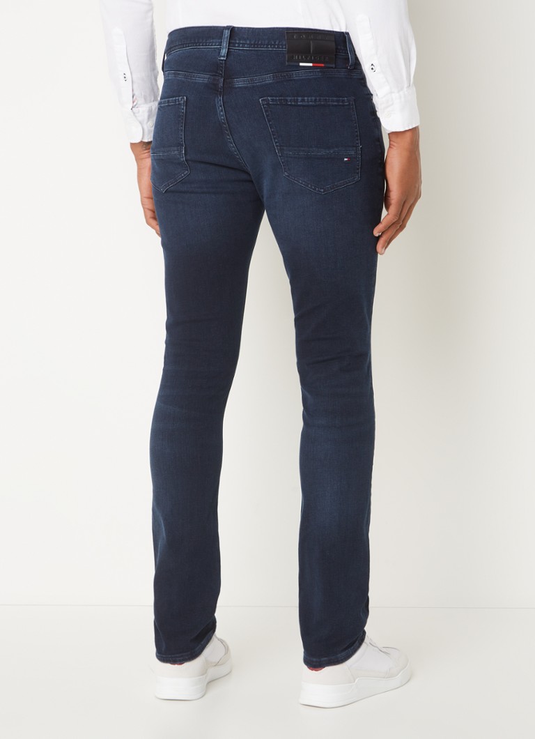 Obcisłe jeansy Tommy Hilfiger Bleecker, w ciemnym odcieniu.