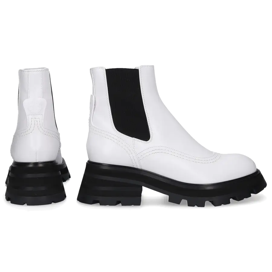 Alexander McQueen - Chelsea Boots WANDER Kalbsleder - weiß