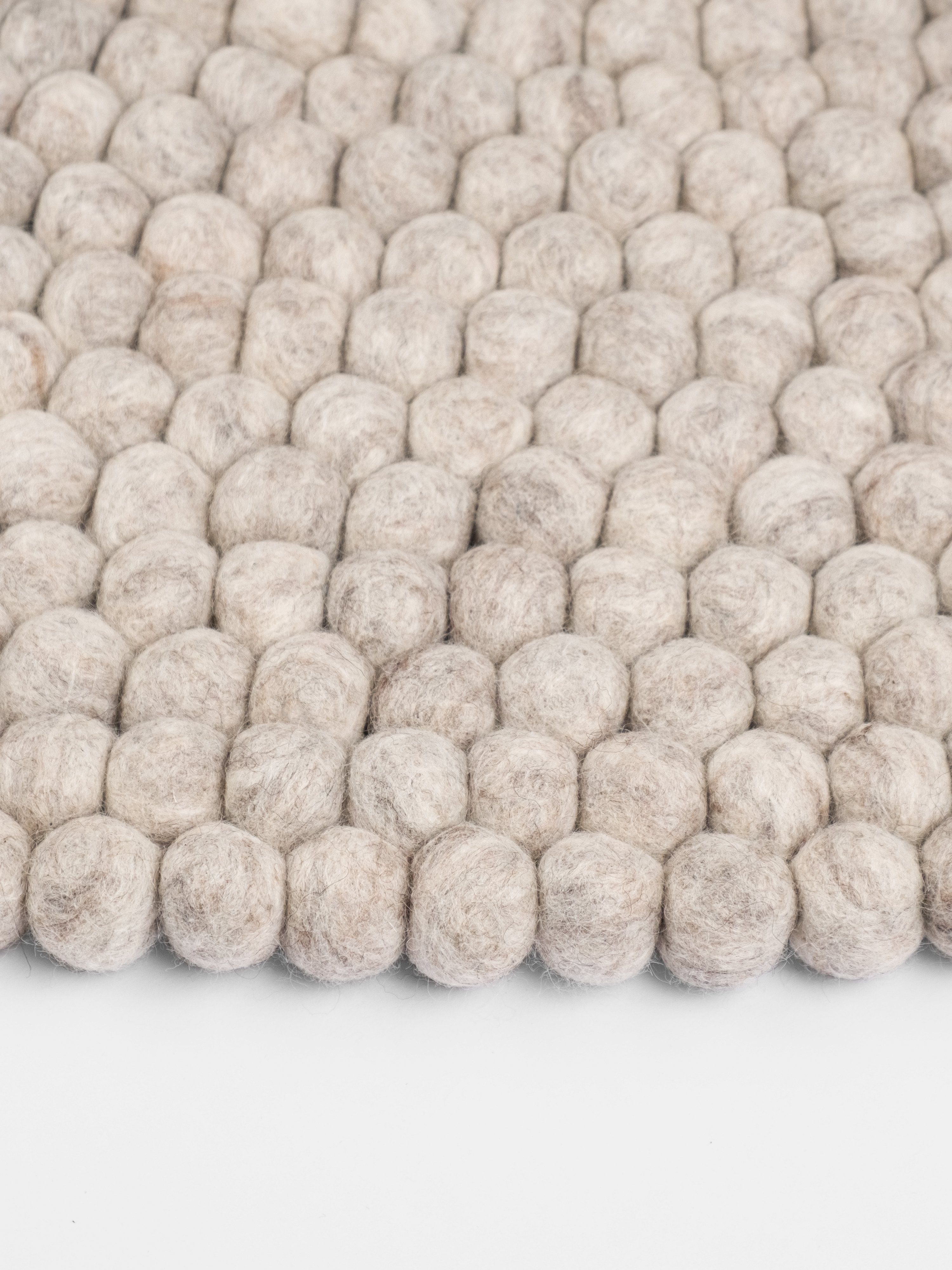 Wollteppich Béla Filzkugelteppich, myfelt, 100% reiner Schurwolle, beige-meliert, rund