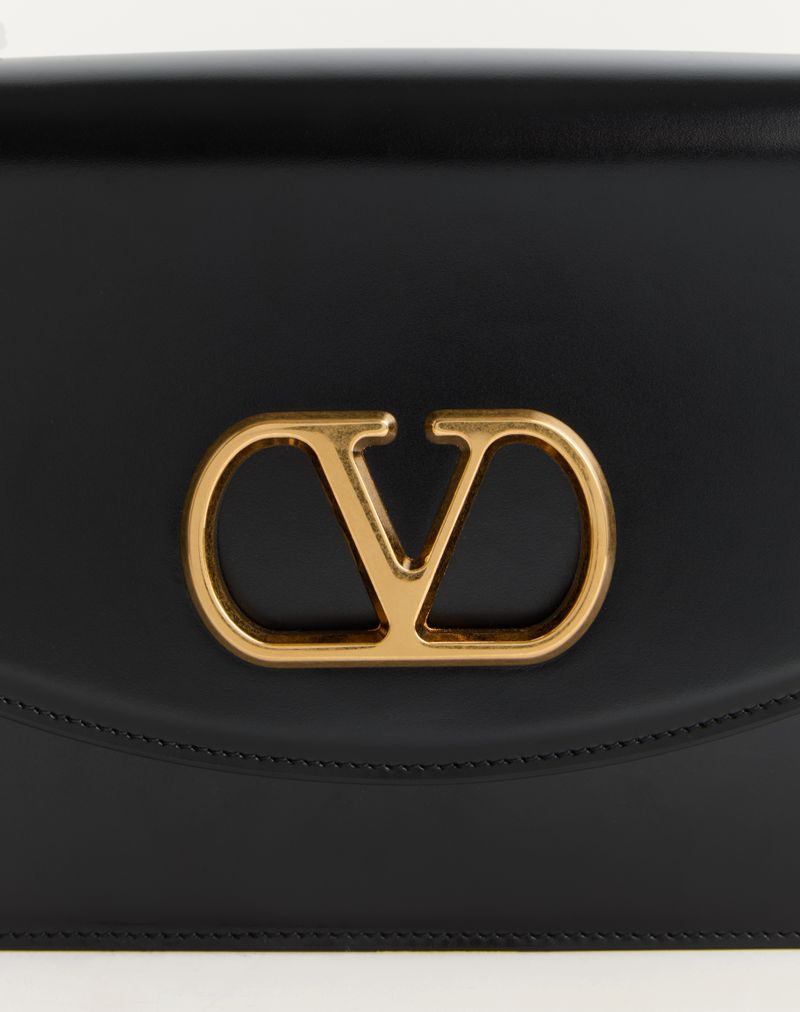 Bolsa de ombro Valentino Garavani Vain em couro de bezerro brilhante