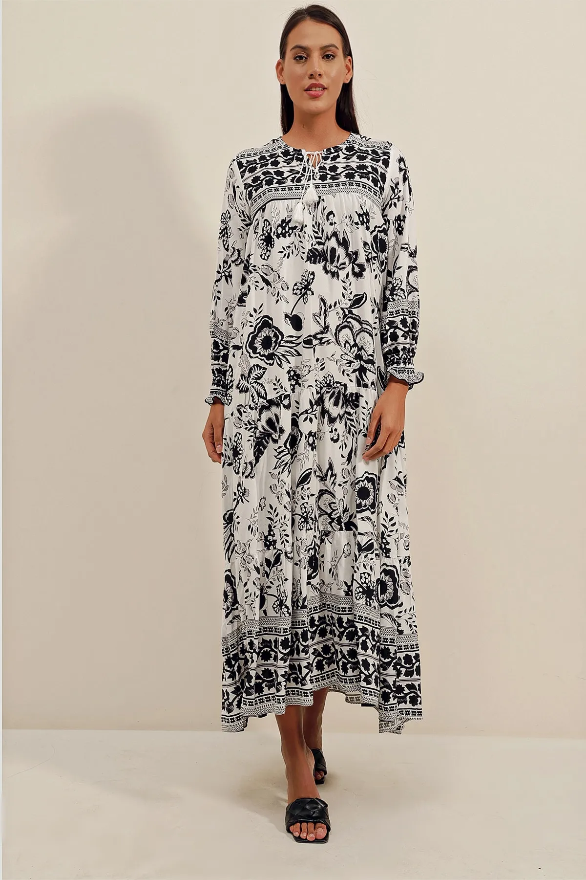 Bigdart  1947 Gemustertes langes Kleid – G. Schwarz