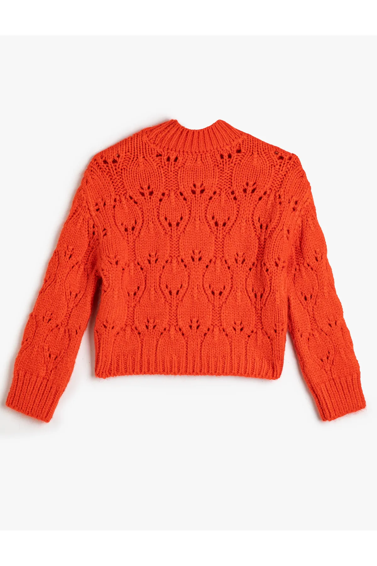 Koton  Gestrickter Pullover mit durchbrochenem Rundhalsausschnitt, langen Ärmeln und weicher Struktur