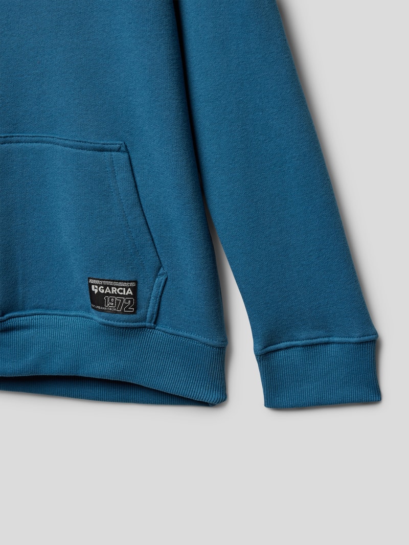 Hoodie im Used-Look in hellblau