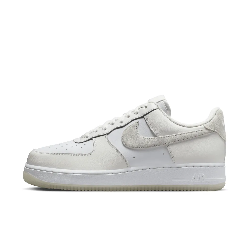 Nike Air Force 1 07 LV8 FN5832-100 / weiss
