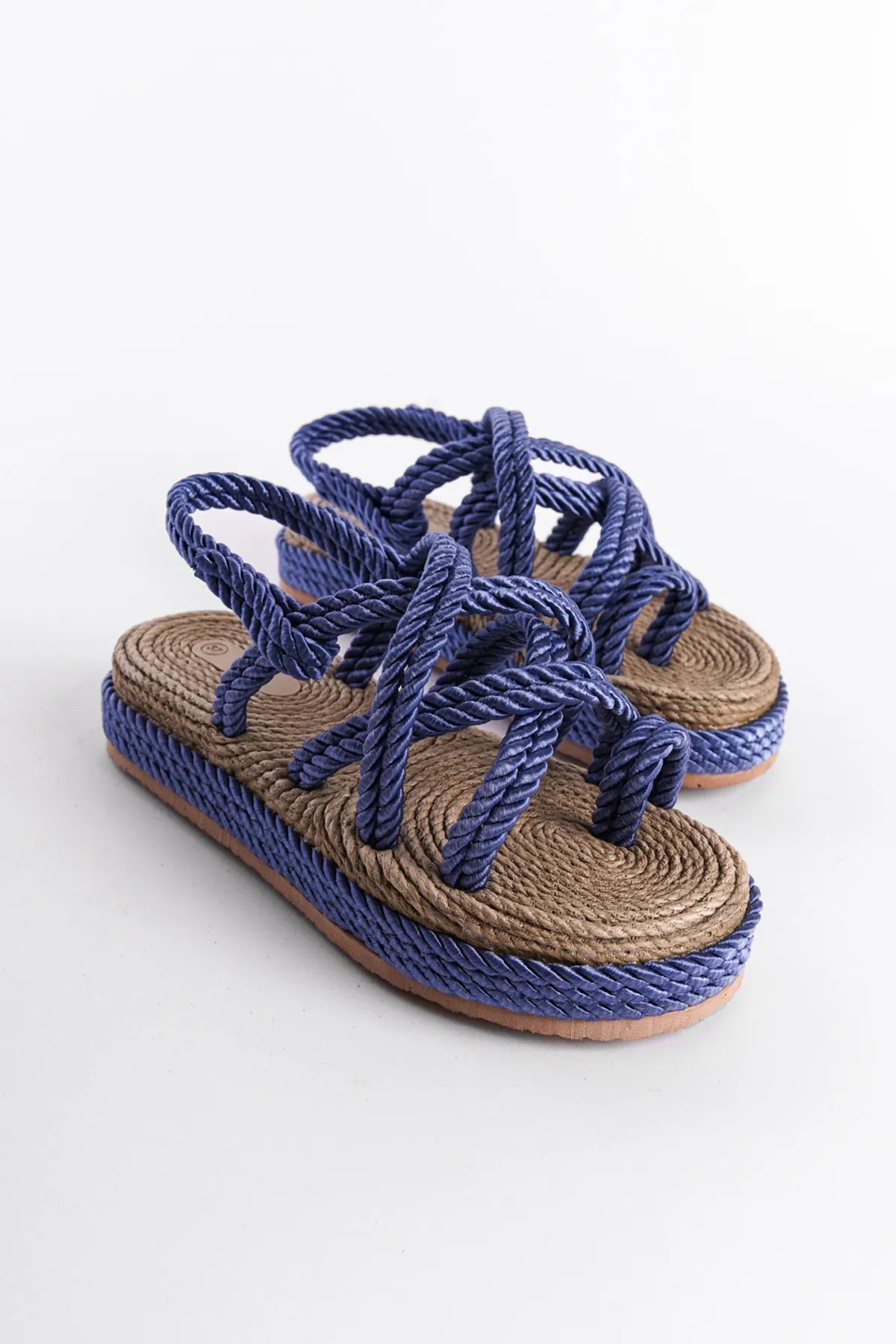 Capone Outfitters  Damensandalen mit Keilabsatz und Kordelzug