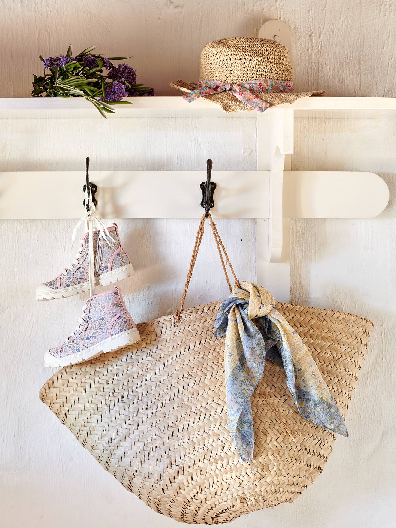 Baskets montantes lacées et zippées enfant écru
