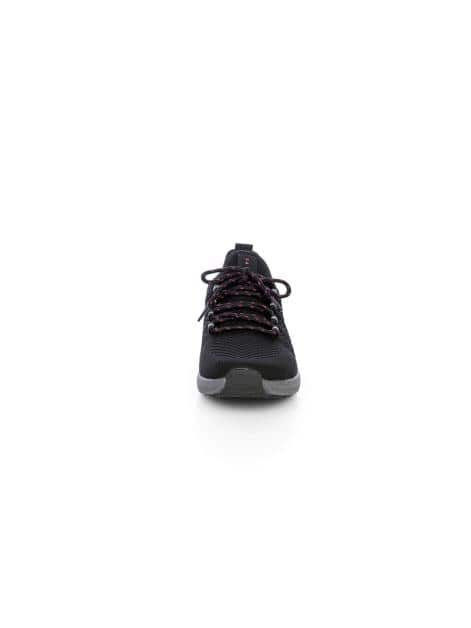 Sneaker mit einer 3 Komponenten Zwischensohle