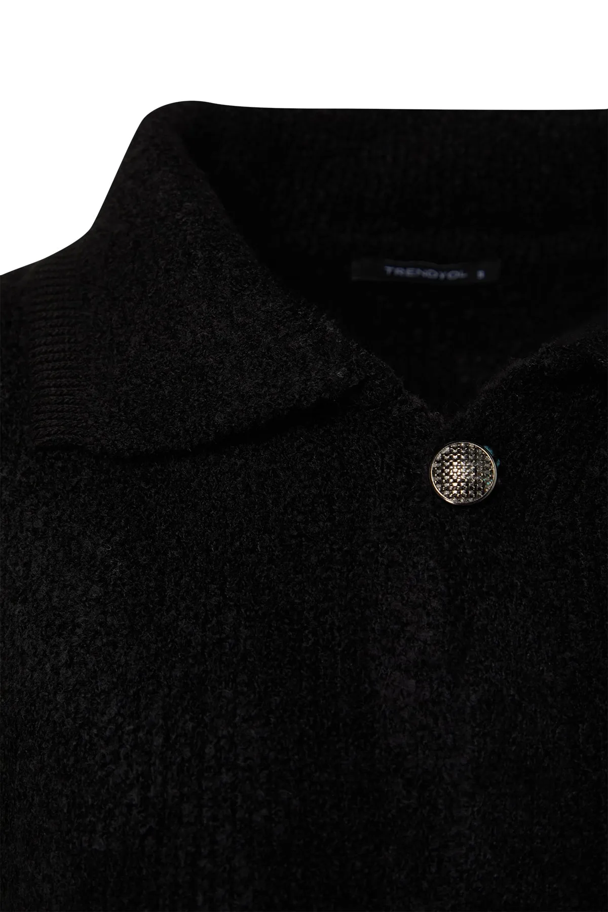Trendyol Collection  Schwarzer, weit geschnittener Bouclé-Strick-Cardigan TWOAW24HI00177
