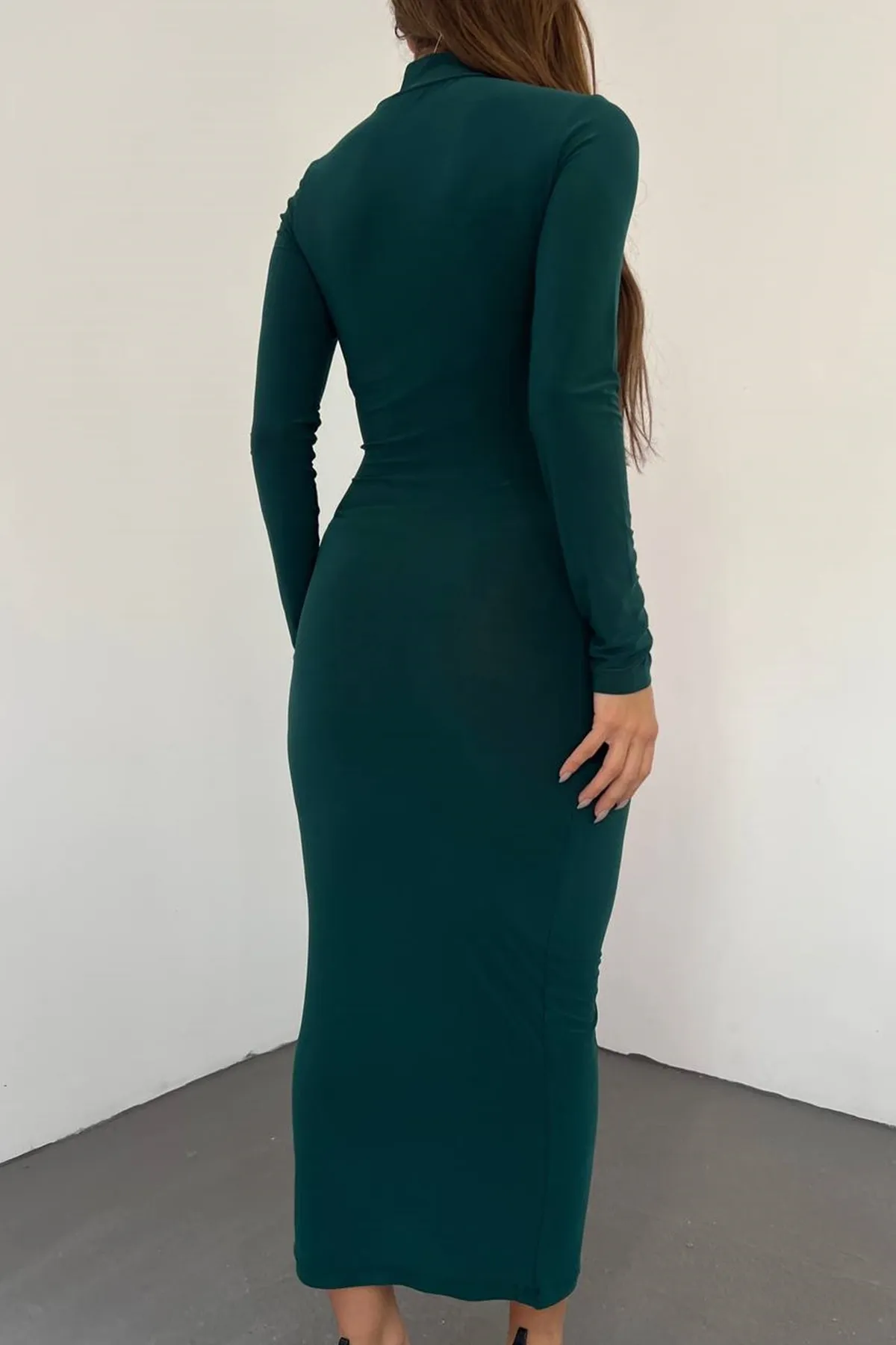 lovebox  Flexibles, sandiges Tüllgewebe, tiefer Ausschnitt, detaillierter hoher Kragen, lange Ärmel, mittellanges, smaragdgrünes Bleistiftkleid 10957