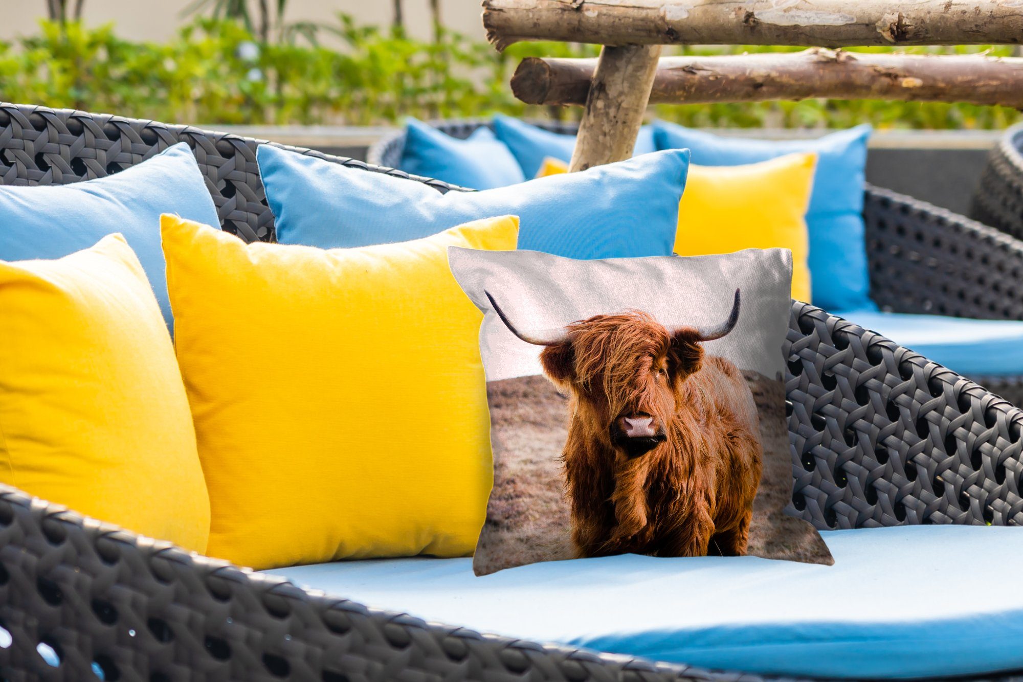 MuchoWow Dekokissen Schottische Highlander - Landschaft - Kuh - Braun - Tiere - Natur, Kissenbezüge, Kissenhülle, Dekokissen, Dekokissenbezug, Outdoor