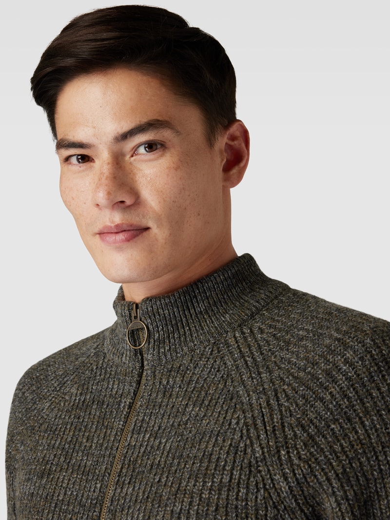 Strickpullover aus Wolle Modell 'Horseford' in olivgrün
