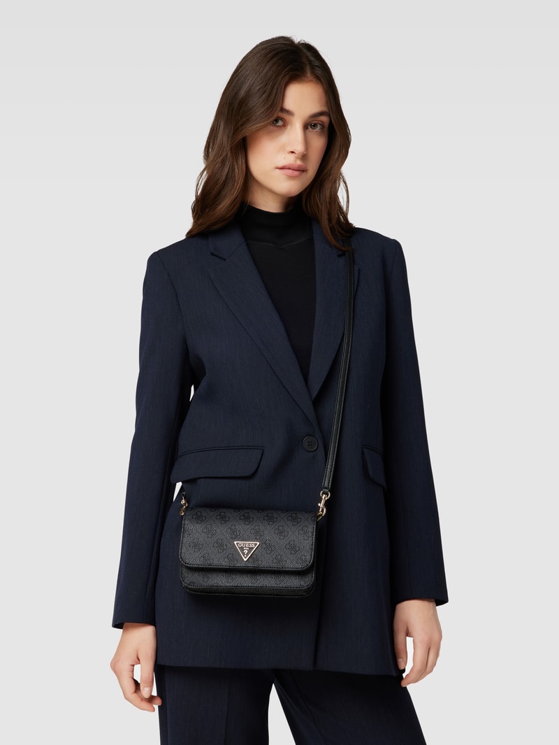 Crossbody Bag mit Strukturmuster Modell 'LAUREL' in schwarz