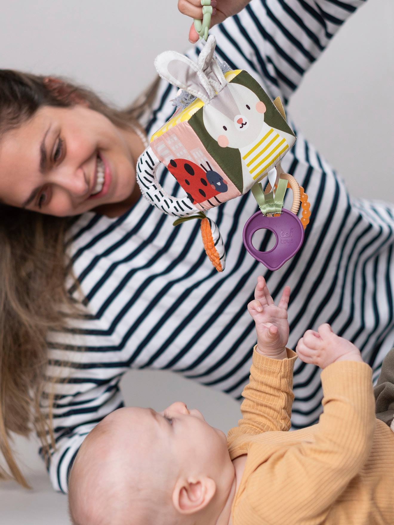 Taf Toys Baby Activity-Würfel Garten TAF TOYS - mehrfarbig