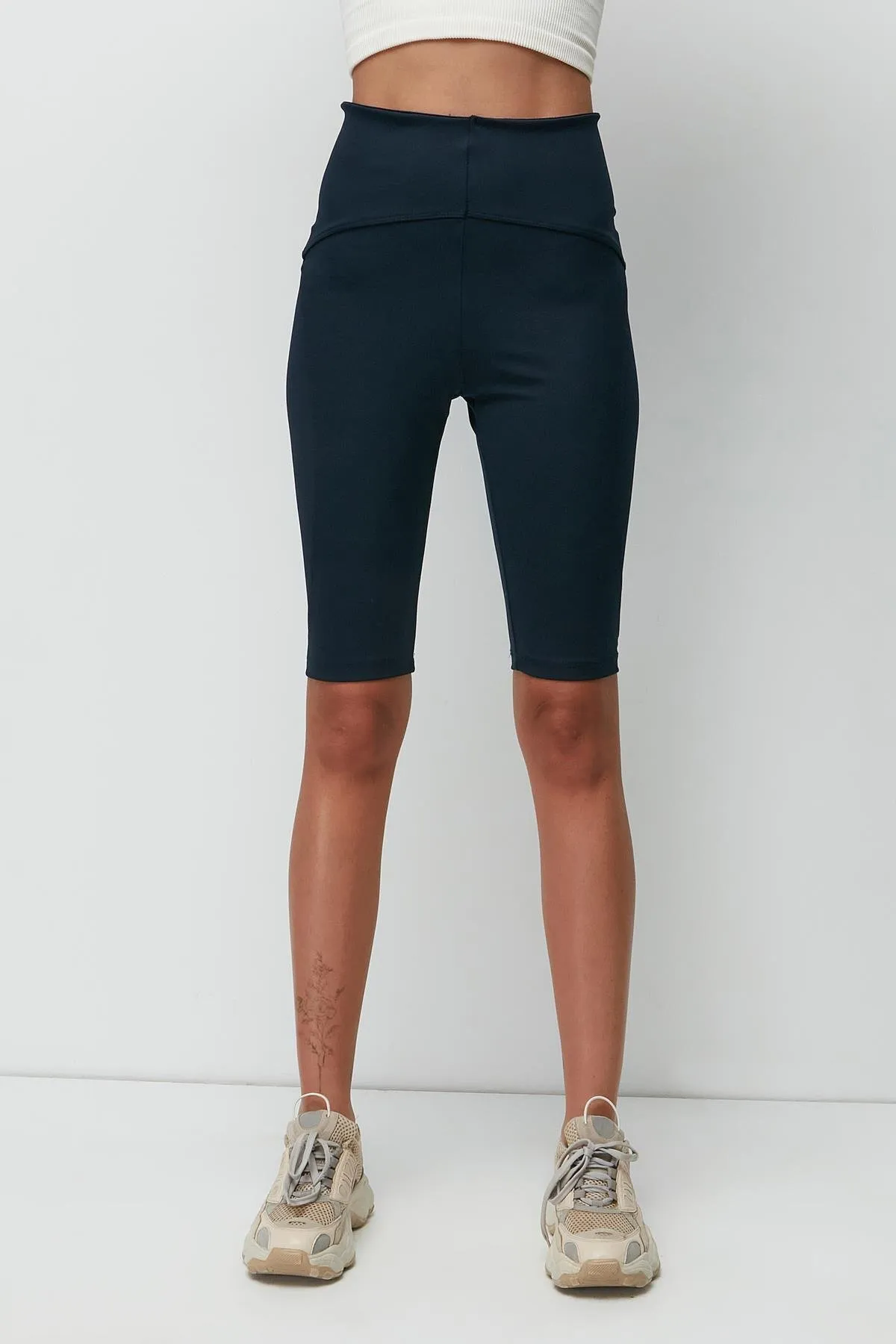 C&City  Karyoka Sportshorts mit hoher Taille über dem Knie, Leggings 9412, Marineblau