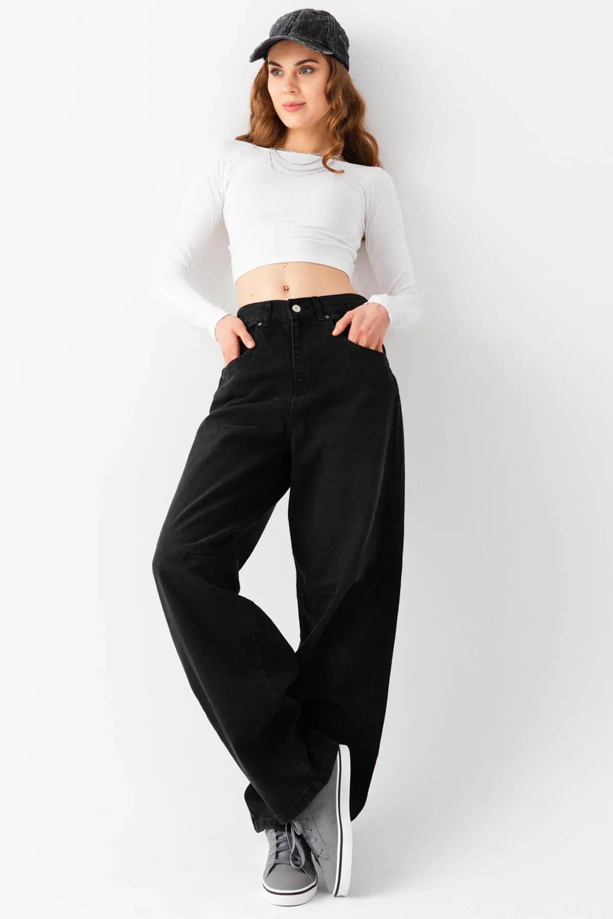 Maule  Schnalle im Detail, lockerer Schnitt, weites Bein, bequeme Baggy-Jeans, lockere Damenhose @milano