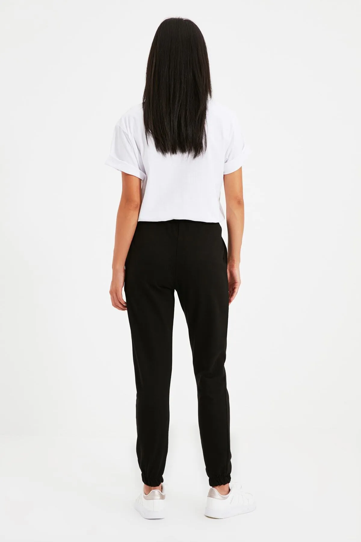 Trendyol Collection  Schwarze Basic Jogger Dünne Strick-Jogginghose TWOAW21EA0194