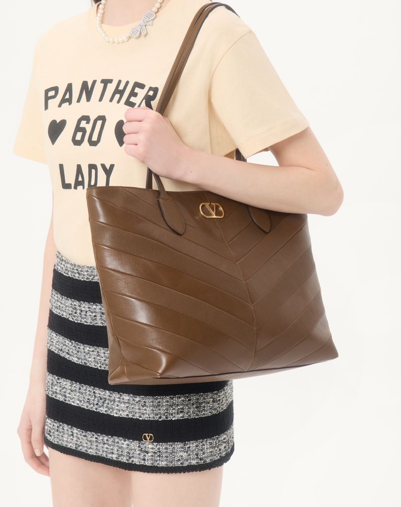 Valentino Garavani Jean Medium Shopping Bag in Nappa met Chevron-motief