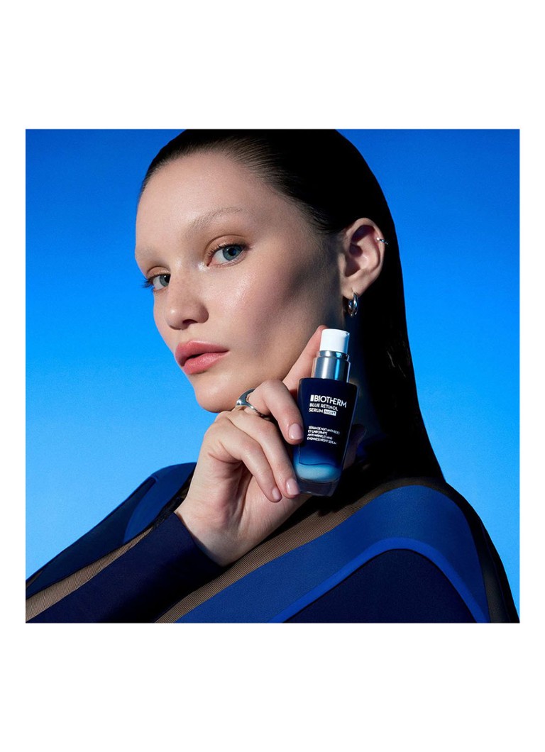 Ser de noapte anti-îmbătrânire Biotherm cu retinol albastru