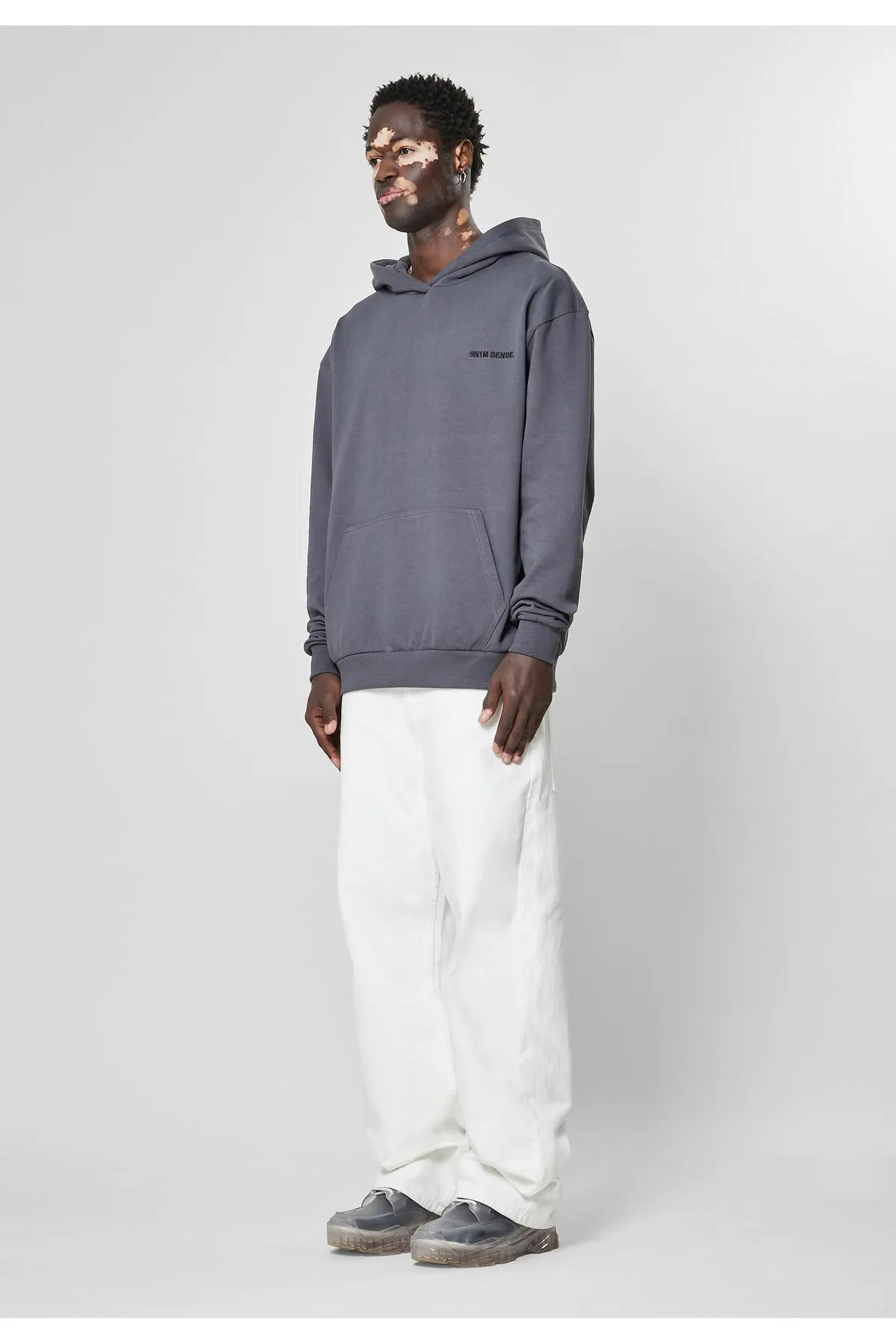 9N1M SENSE  Sweatshirt - Grau - Regular Fit