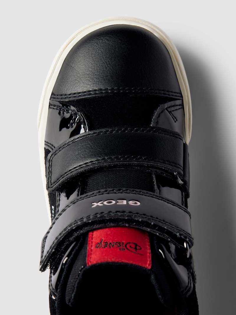 Sneaker in Glanz-Optik Modell 'KILWI' in schwarz