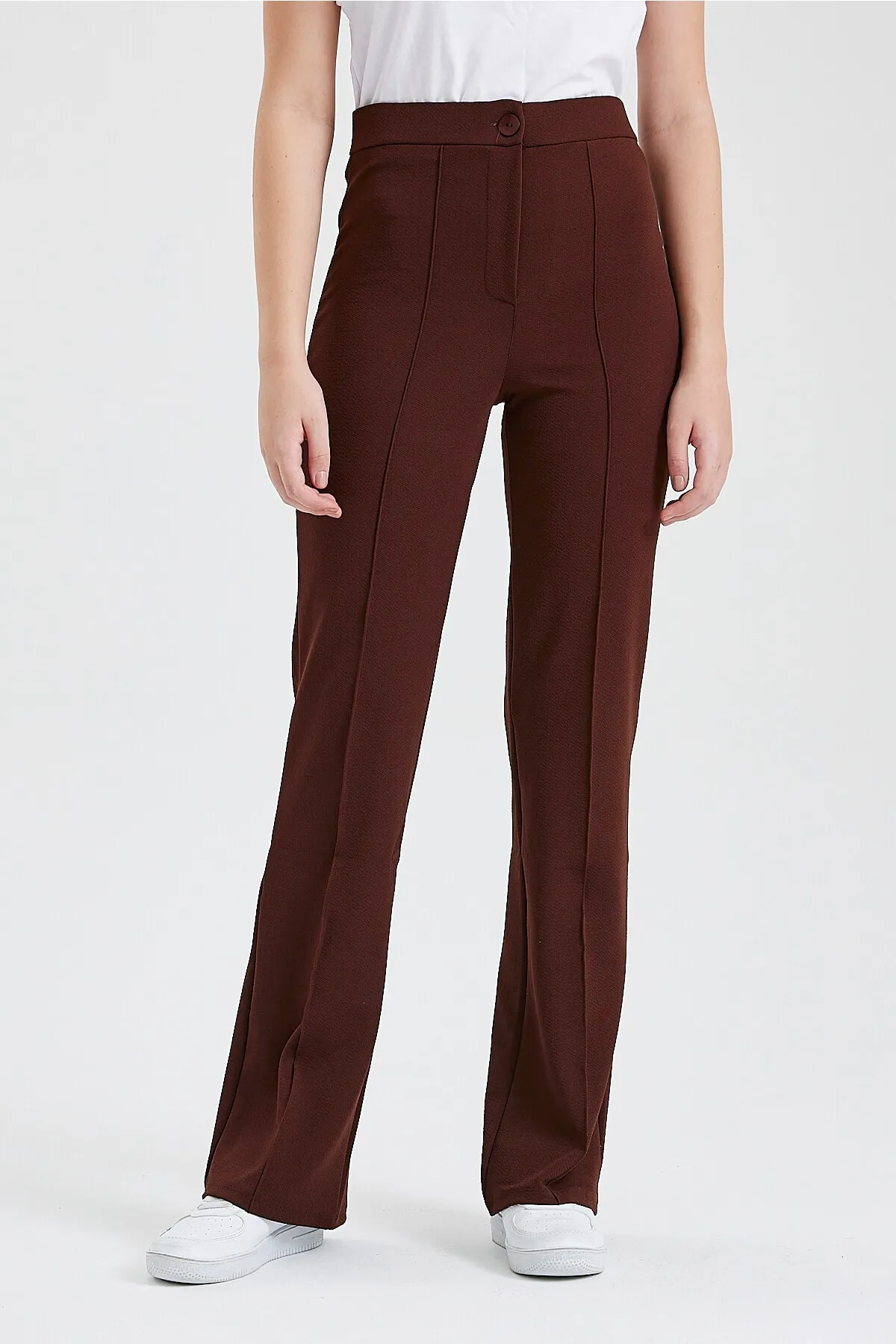 macharelbasic  Braune Palazzo-Hose mit hohem Bund und schmaler Passform und ausgestelltem Bein für Damen