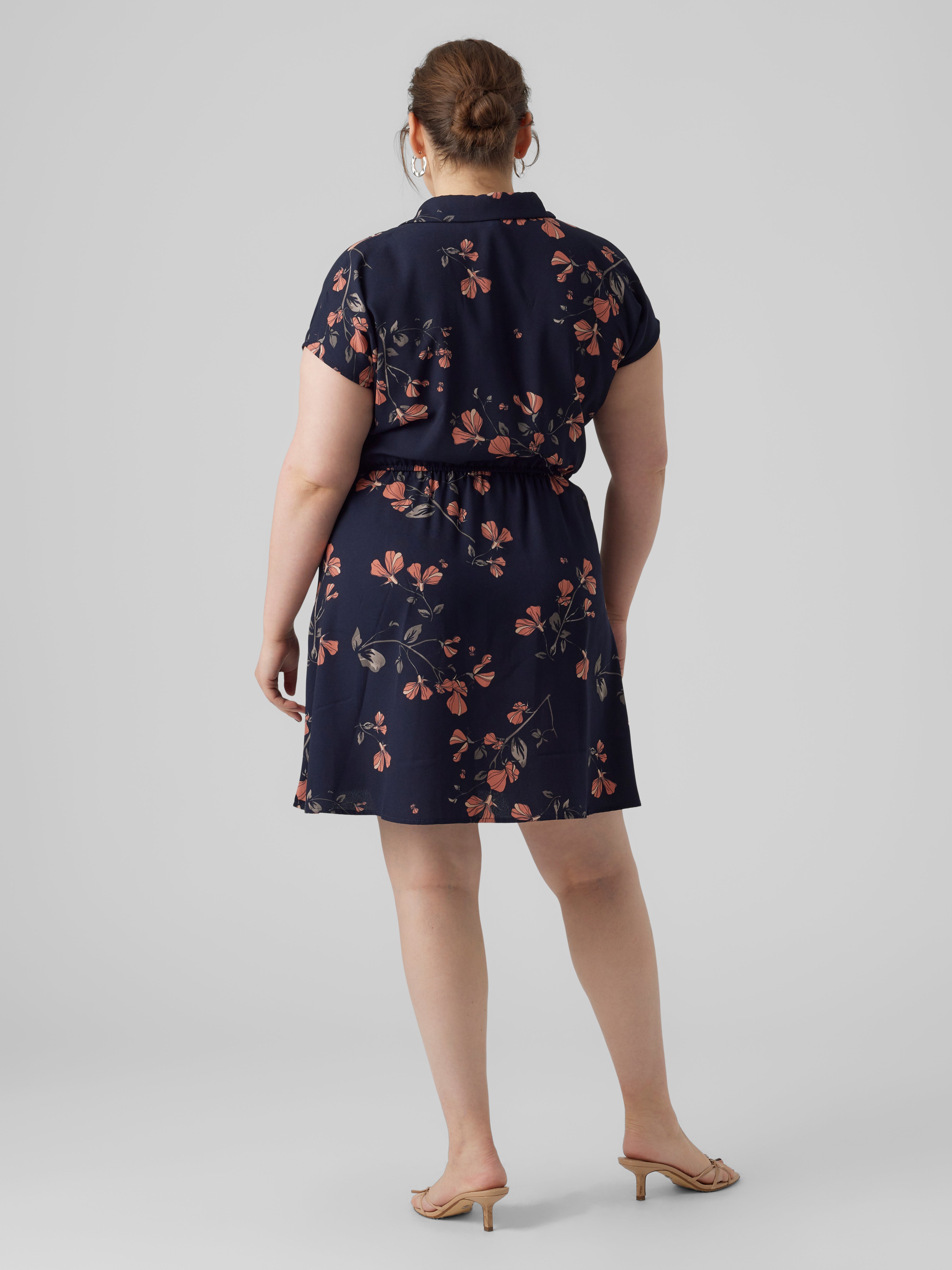 VMNEWHALLIE Kurzes Kleid