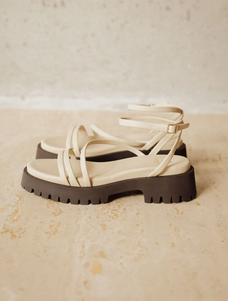 River - Beige