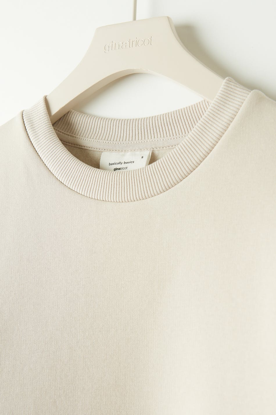 Basic sweater