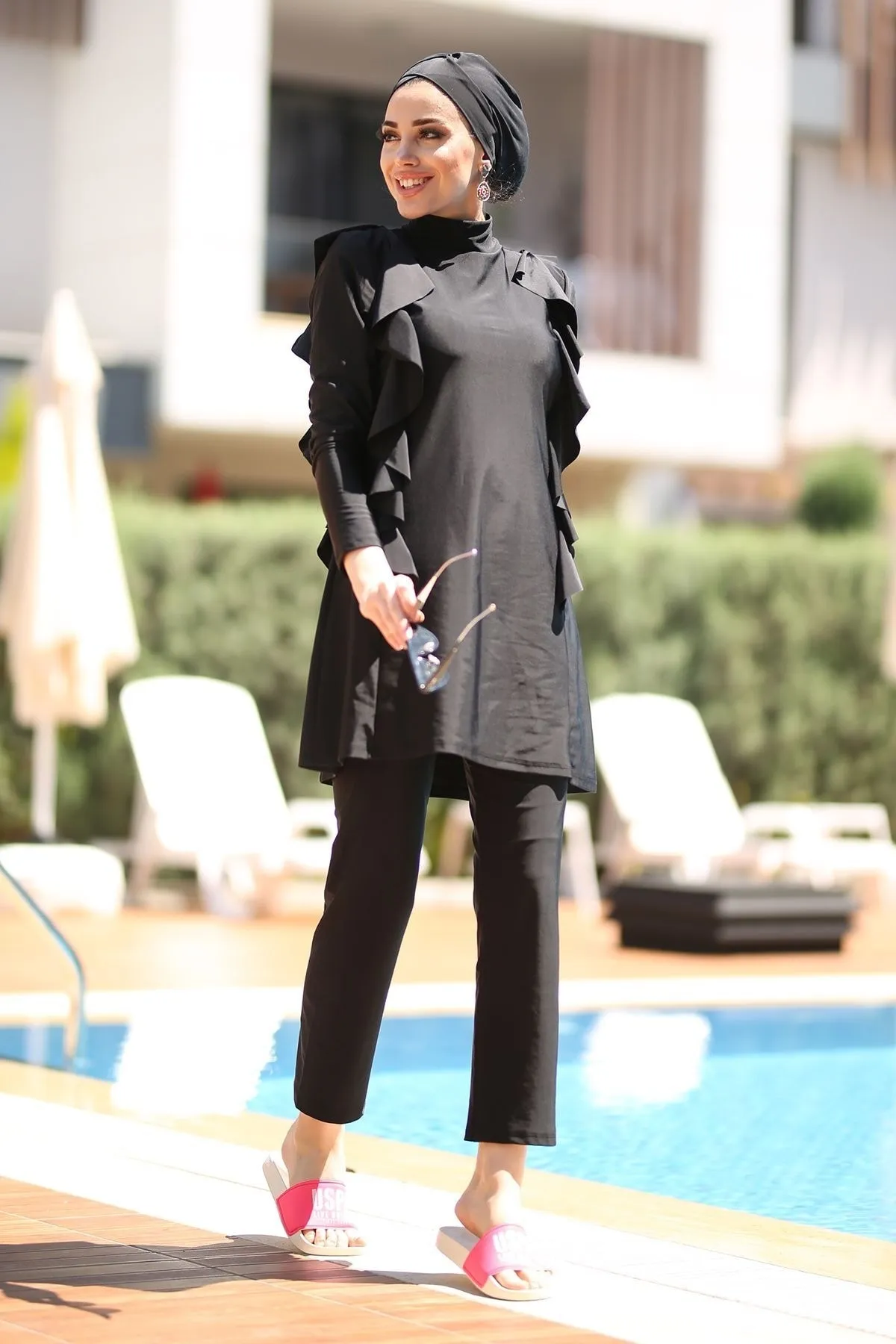 Remsa Mayo  Remsa Design Lycra vollständig bedeckter Hijab-Badeanzug mit Rüschen an der Seite R033 Seda Black
