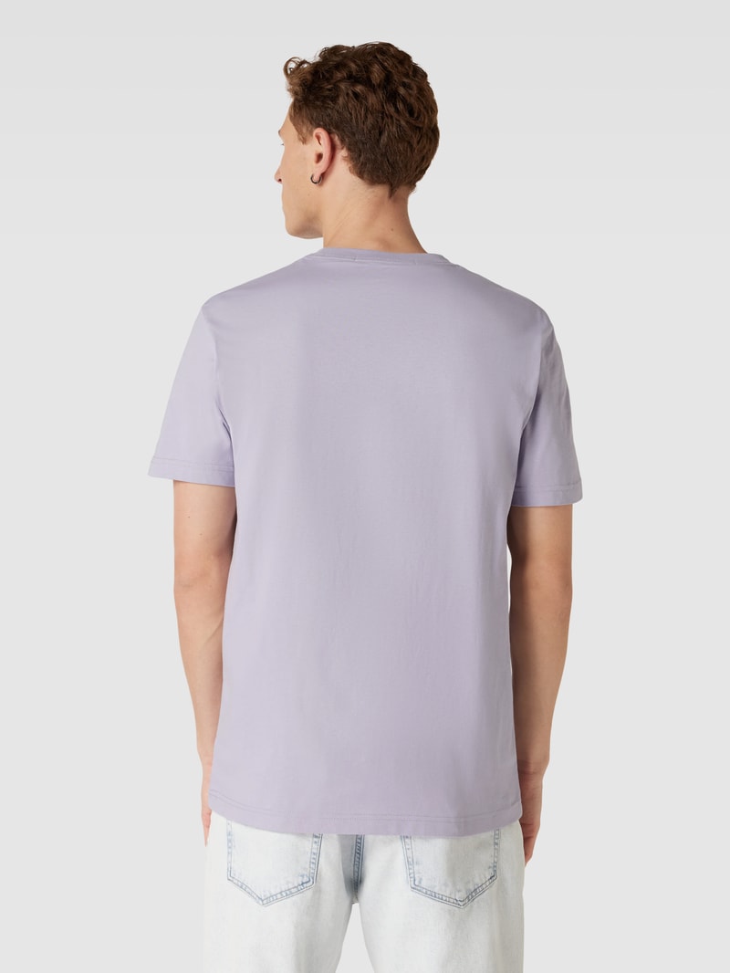 Regular Fit T-Shirt mit Label-Detail in lavendel