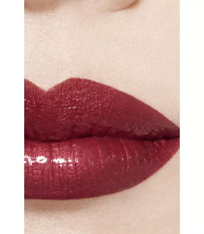 ROUGE ALLURE LAQUE Le rouge liquide brillant ultra tenue